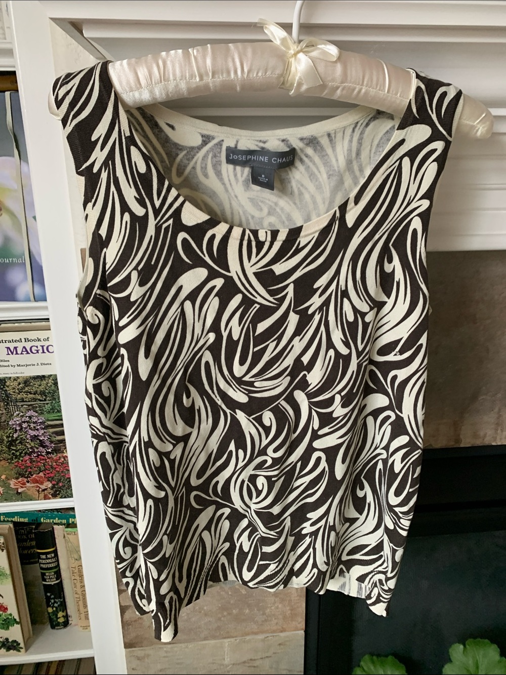 Josephine Chaus Brown & Cream Abstract Print Sleeveless Top Silk Blend